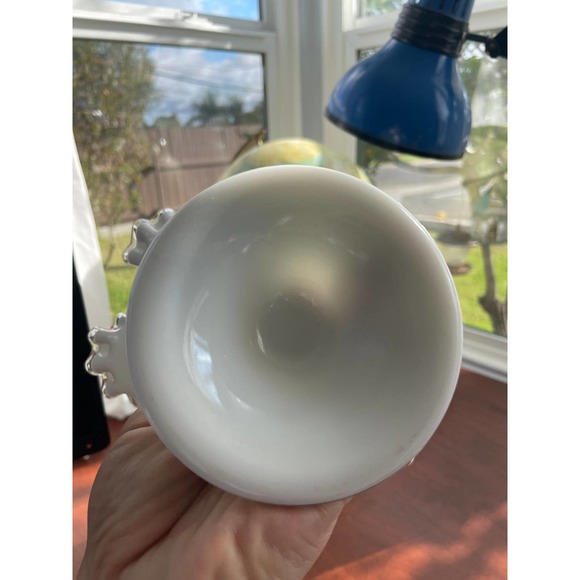 8" Round Double Crimped Comport Silver Crest - Picture 5 of 6